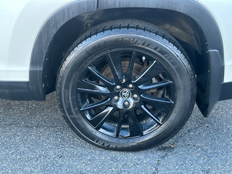 2019 Toyota Highlander SE Worcester MA