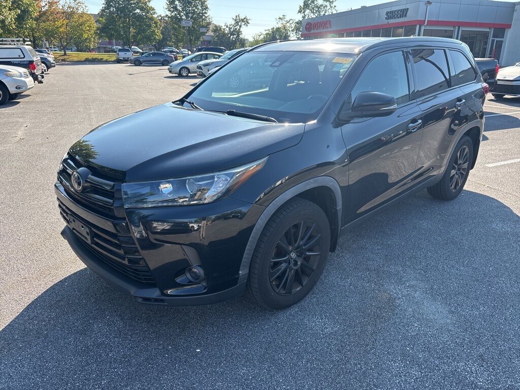 2019 Toyota Highlander SE
