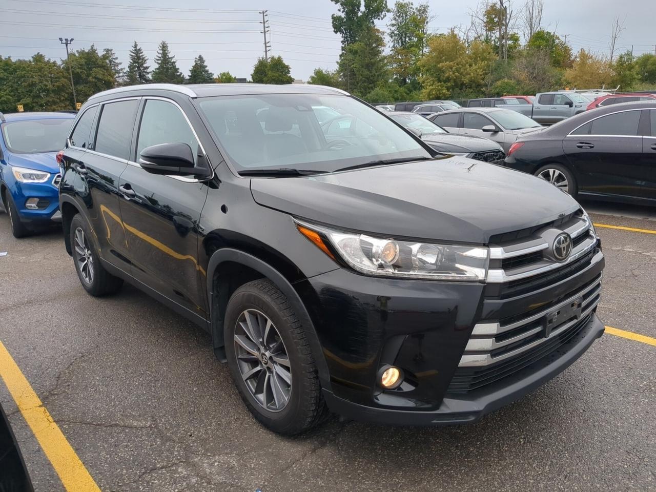 2019 Toyota Highlander XLE | 8SEATER | SUNROOF | LEATHER | NAVI | BACKUPCAM | LOWKM Toronto ON