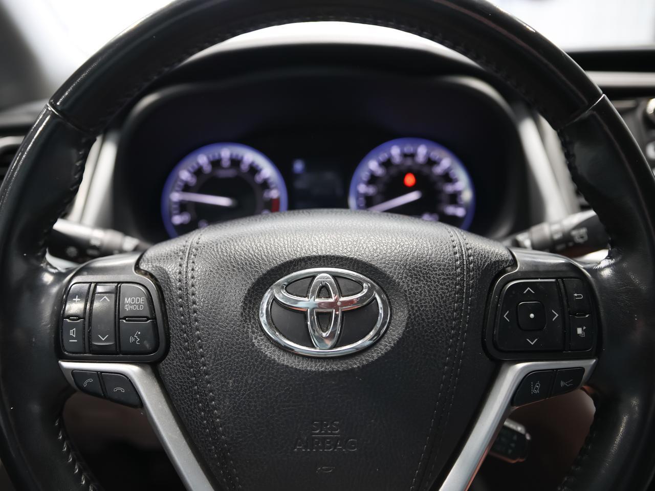 2019 Toyota Highlander XLE AWD 8-Passenger Cranberry PA