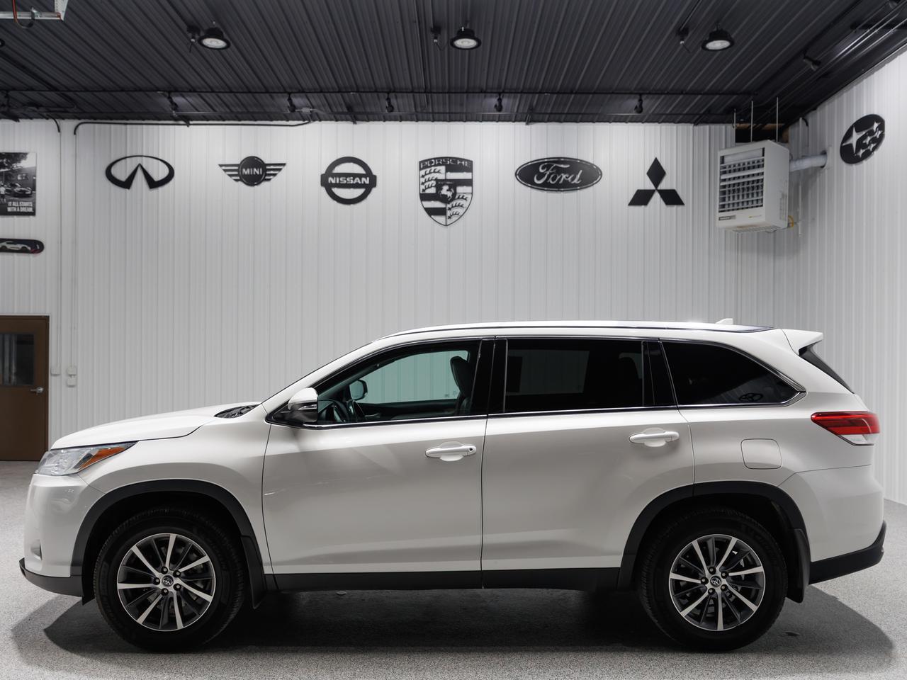 2019 Toyota Highlander XLE AWD 8-Passenger Cranberry PA