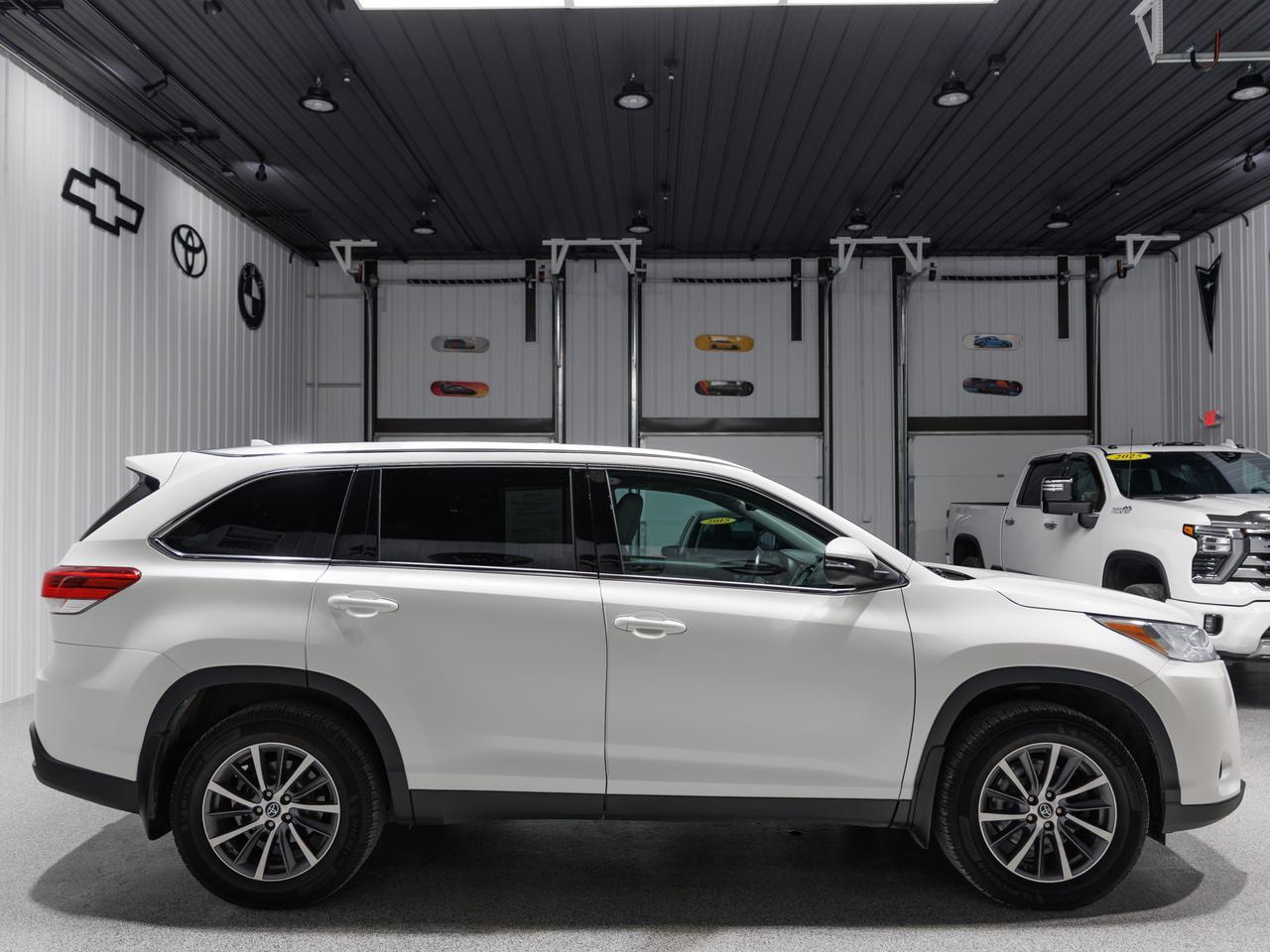 2019 Toyota Highlander XLE AWD 8-Passenger Cranberry PA