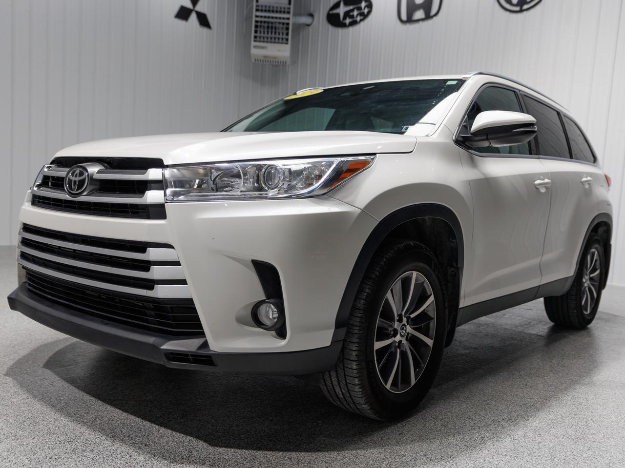 2019 Toyota Highlander XLE AWD 8-Passenger Cranberry PA