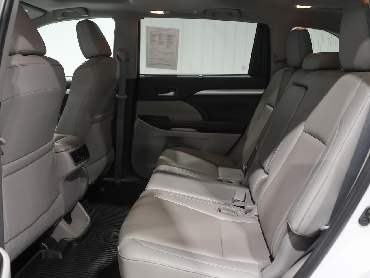2019 Toyota Highlander XLE AWD 8-Passenger Cranberry PA
