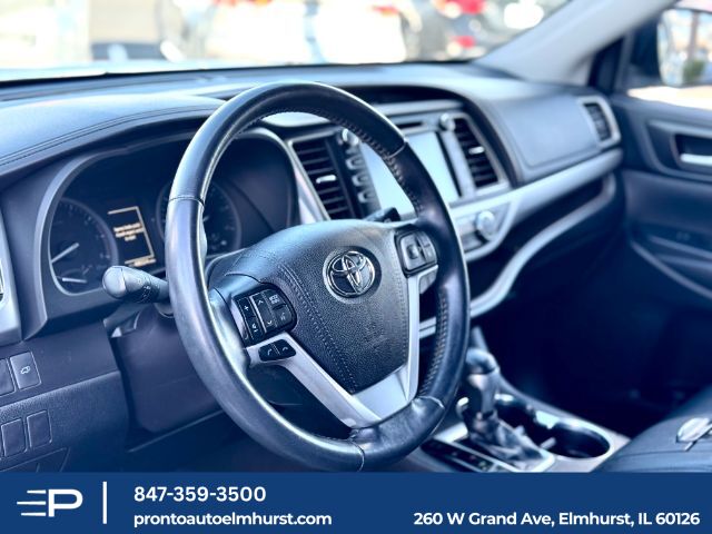 2019 Toyota Highlander XLE AWD V6 Elmhurst IL