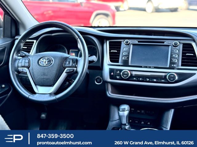 2019 Toyota Highlander XLE AWD V6 Elmhurst IL