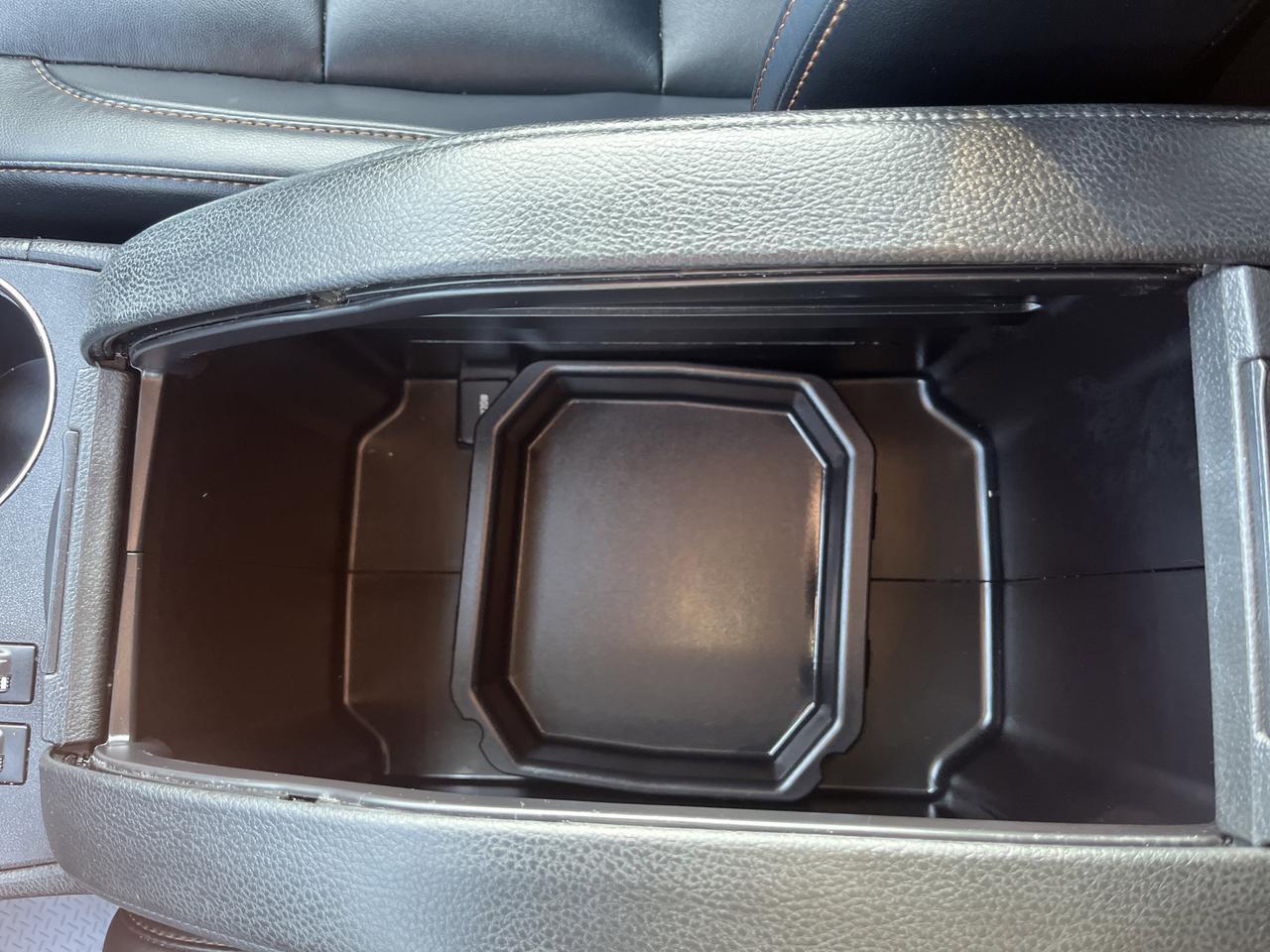 2019 Toyota Highlander XLE AWD V6 w/Sunroof Nav HeatedLeatherSeats Saukville WI