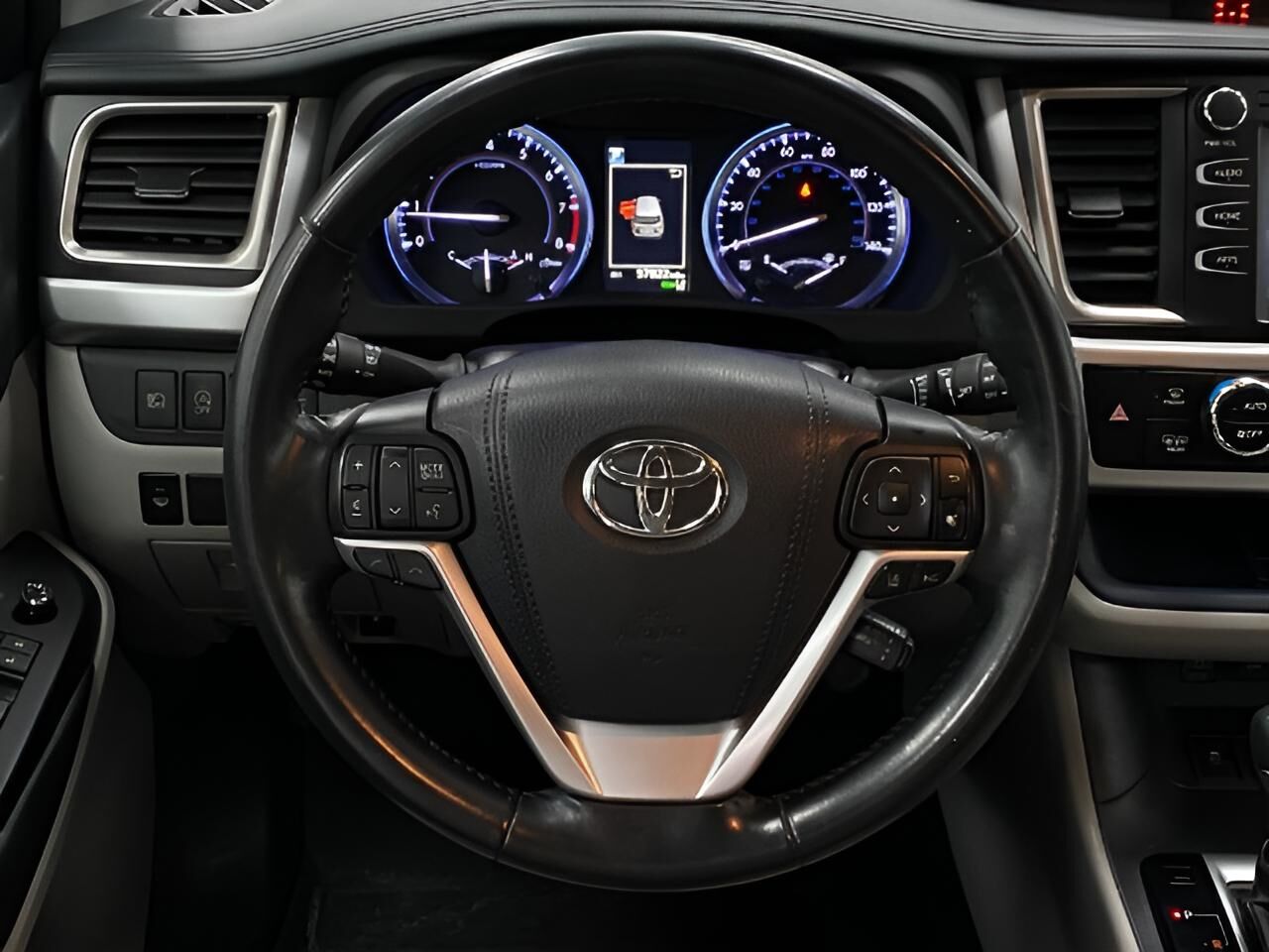 2019 Toyota Highlander XLE Appleton WI