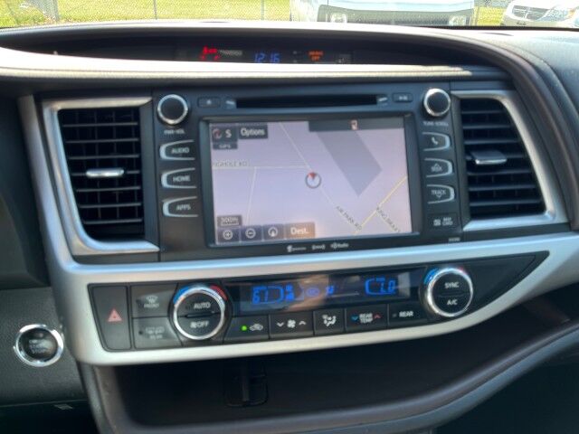 2019 Toyota Highlander XLE Ashland VA