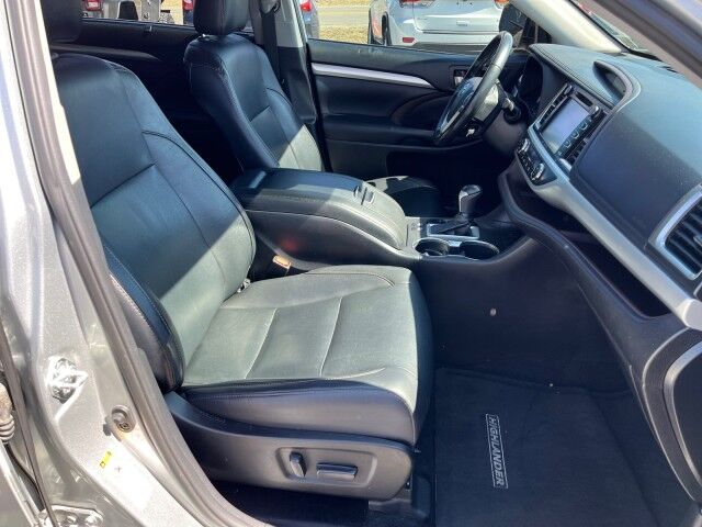 2019 Toyota Highlander XLE Ashland VA