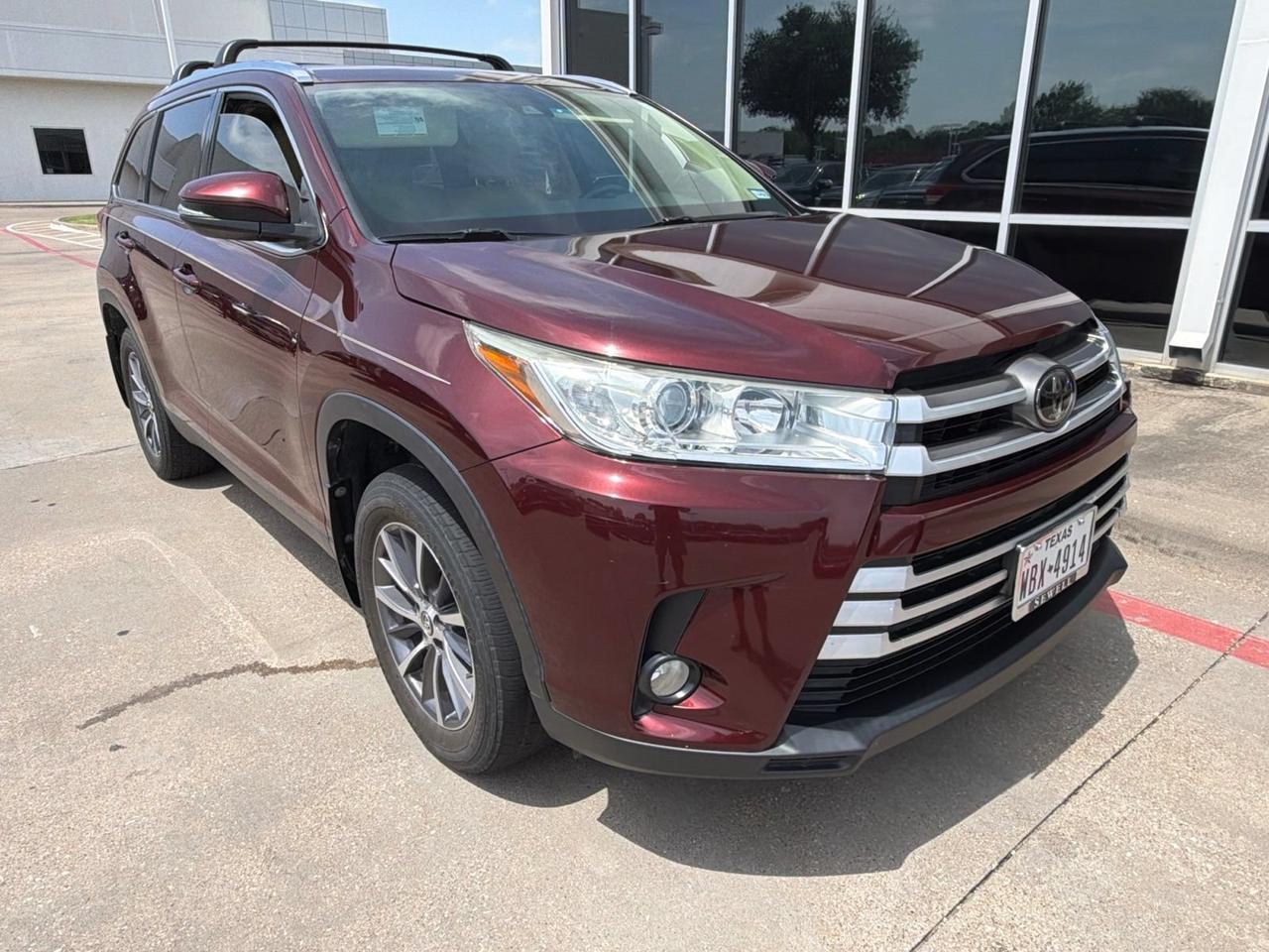 2019 Toyota Highlander XLE Hurst TX