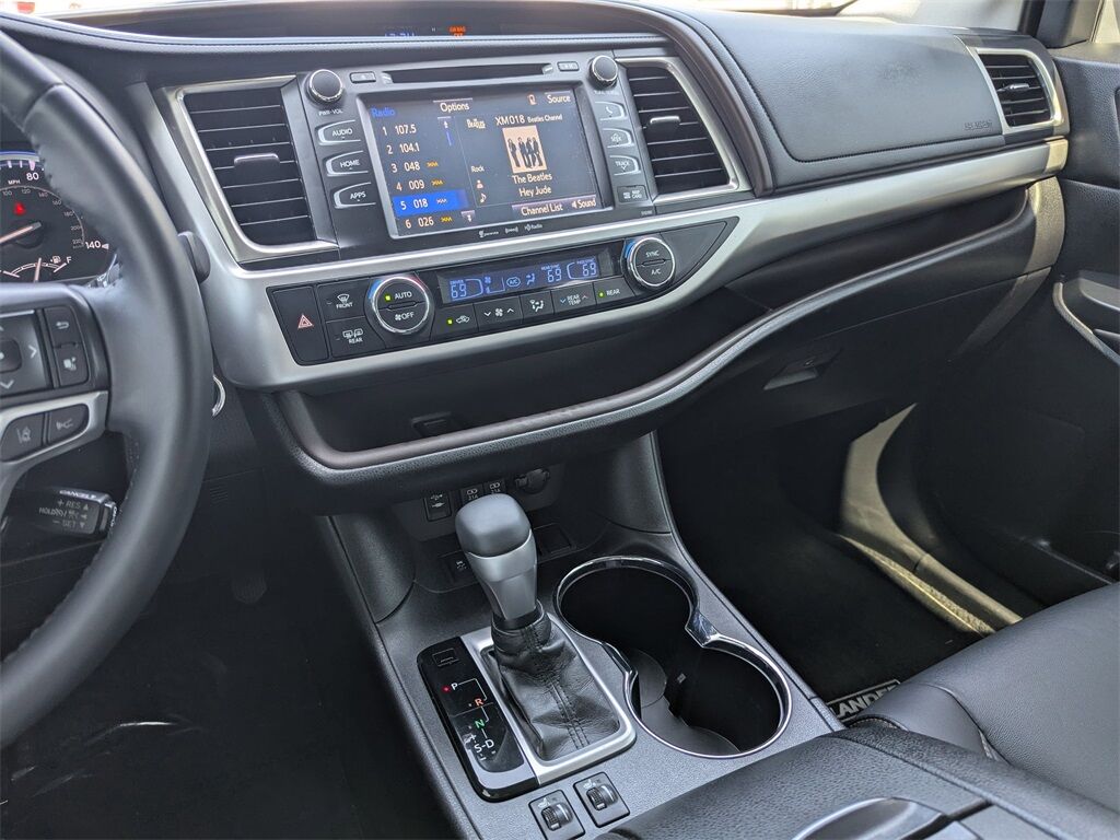 2019 Toyota Highlander XLE Kennesaw GA