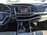 2019 Toyota Highlander XLE Oshkosh WI