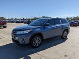 2019 Toyota Highlander XLE Oshkosh WI