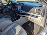 2019 Toyota Highlander XLE Oshkosh WI