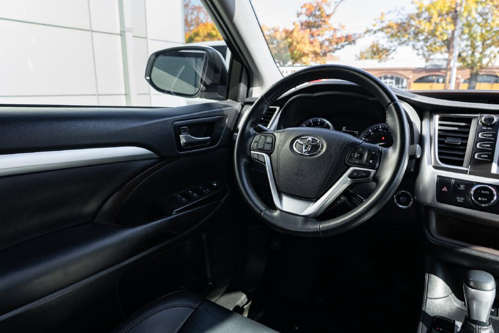 2019 Toyota Highlander XLE Beaverton OR