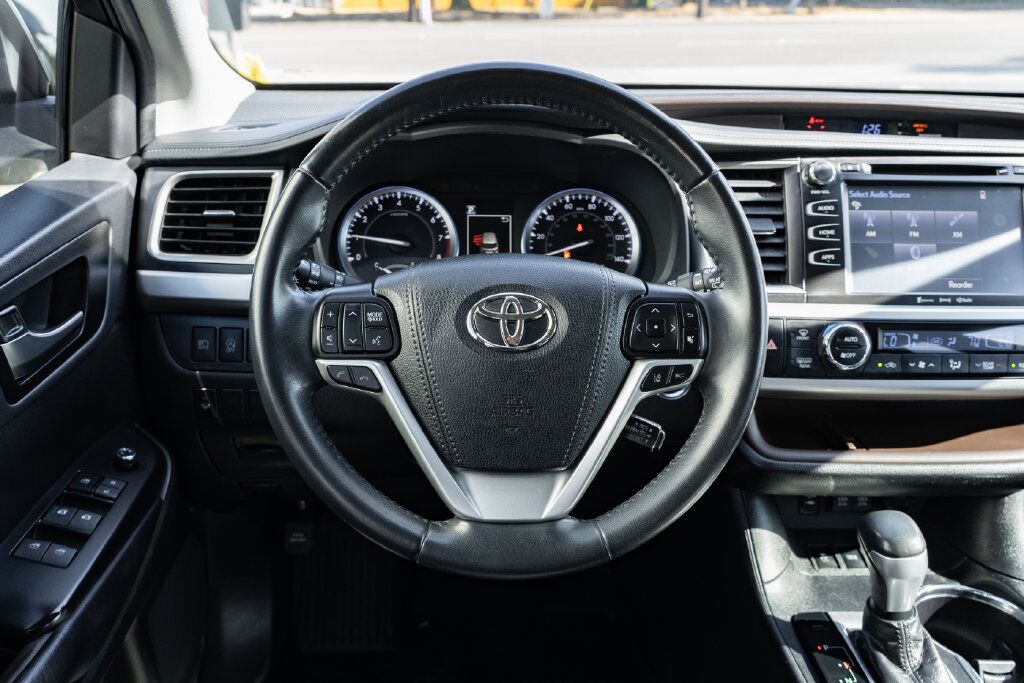 2019 Toyota Highlander XLE Beaverton OR