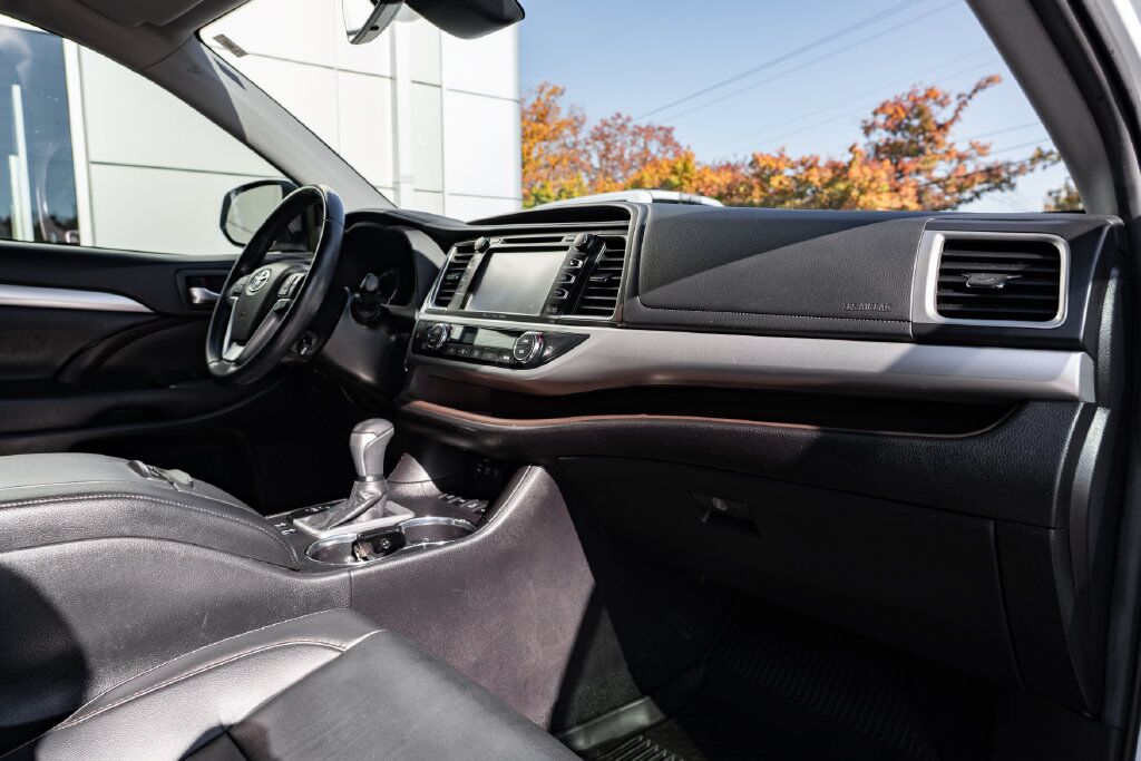 2019 Toyota Highlander XLE Beaverton OR