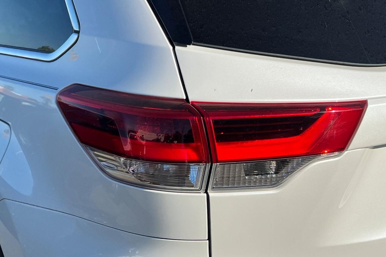 2019 Toyota Highlander XLE Roseville CA