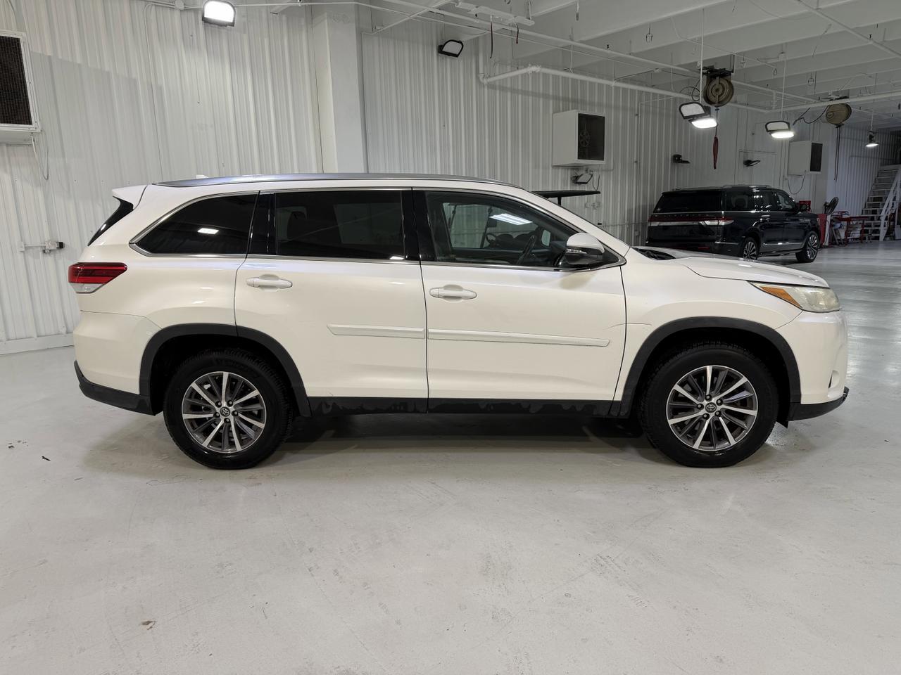 2019 Toyota Highlander XLE San Antonio TX