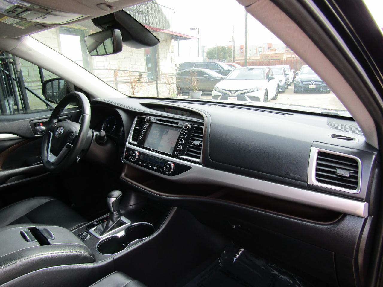 2019 Toyota Highlander XLE V6 FWD (Natl) Grand Prairie TX