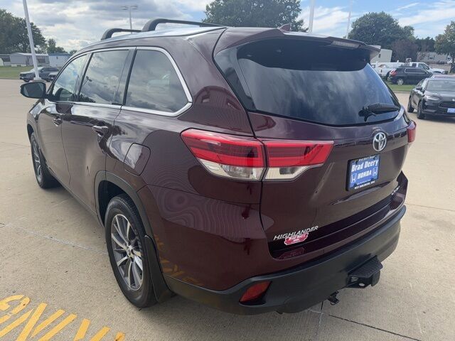 2019 Toyota Highlander XLE photo 6
