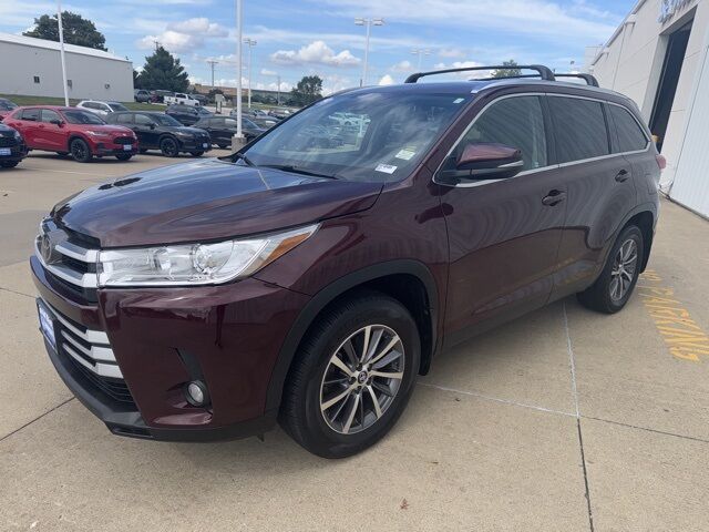 2019 Toyota Highlander XLE photo 4