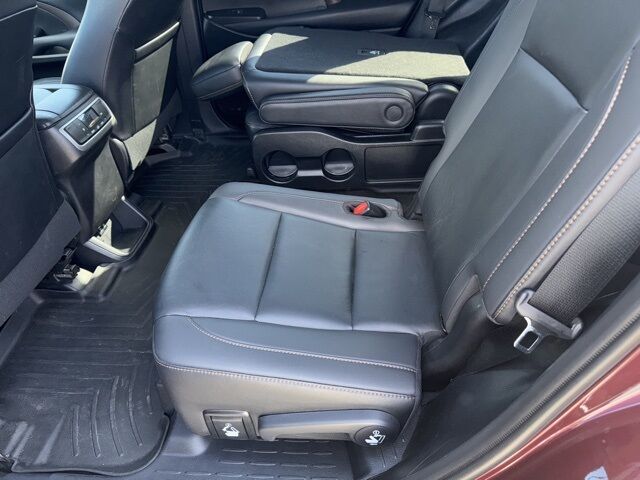 2019 Toyota Highlander XLE West Burlington IA