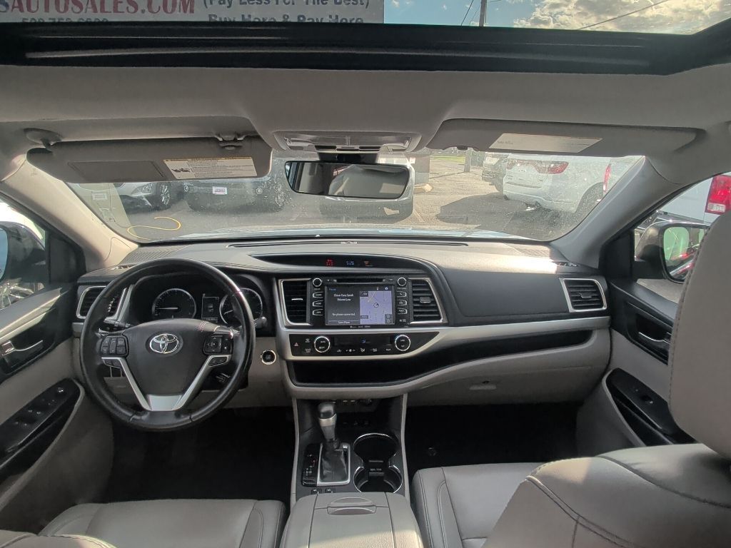2019 Toyota Highlander XLE Worcester MA