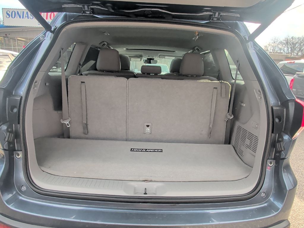 2019 Toyota Highlander XLE Worcester MA