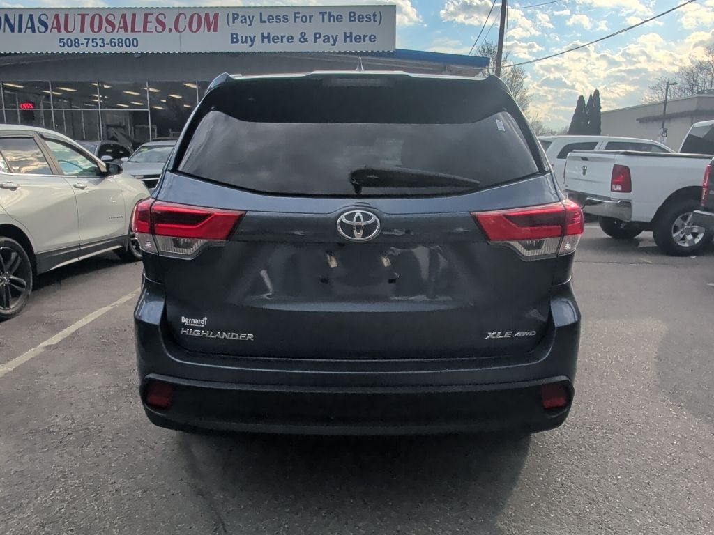 2019 Toyota Highlander XLE Worcester MA