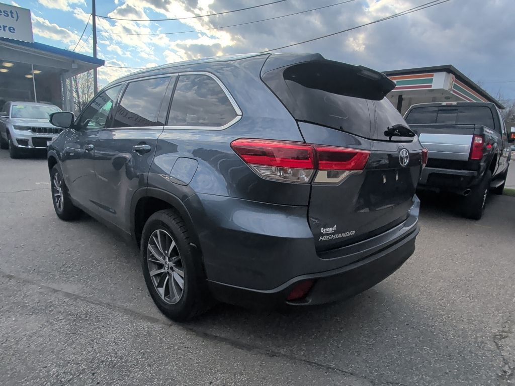 2019 Toyota Highlander XLE Worcester MA