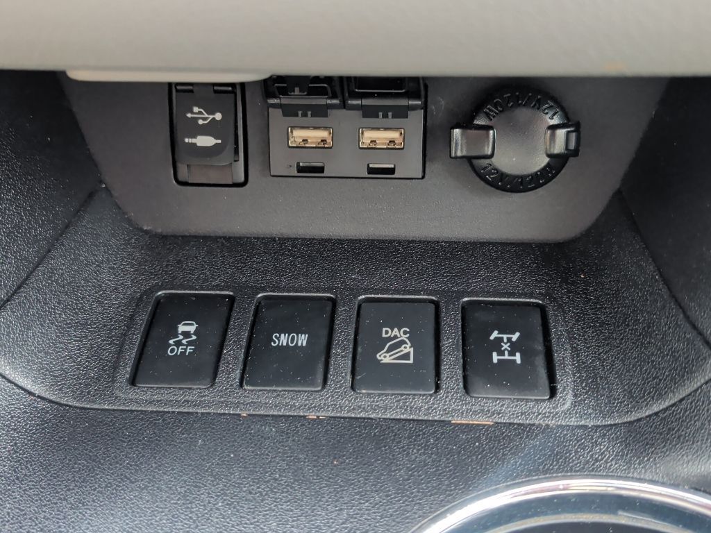 2019 Toyota Highlander XLE Worcester MA