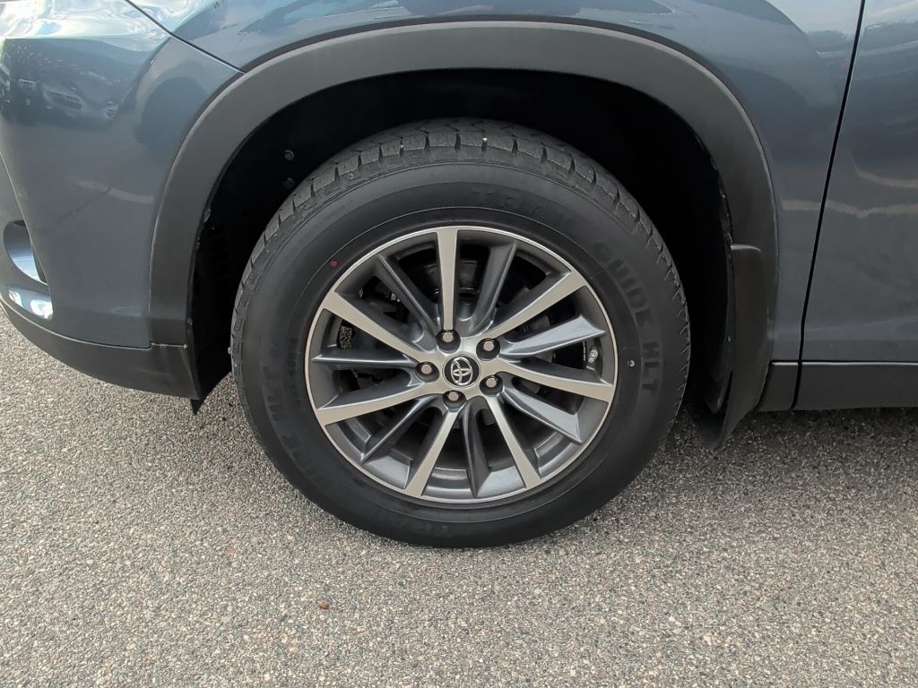2019 Toyota Highlander XLE Worcester MA