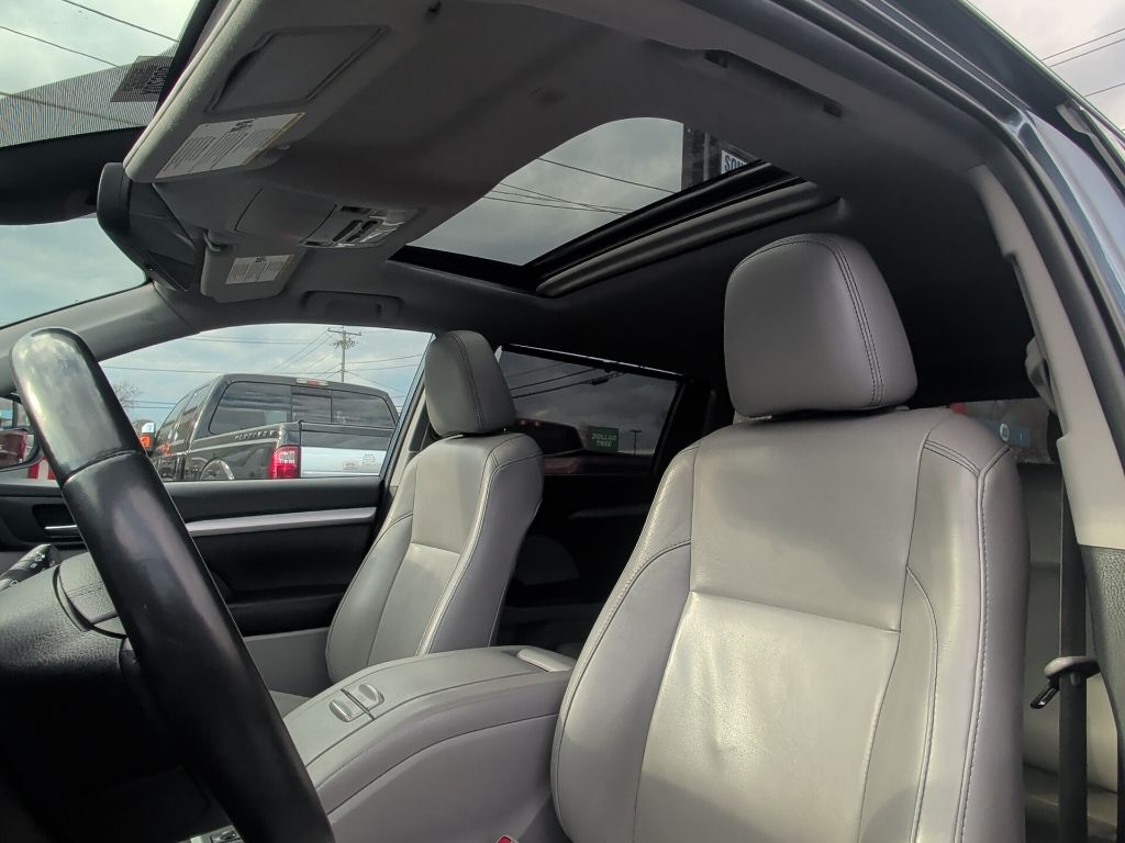 2019 Toyota Highlander XLE Worcester MA