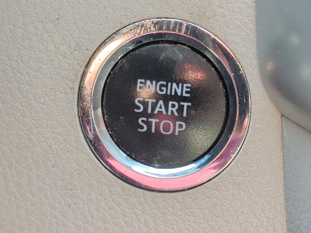 2019 Toyota Highlander XLE Worcester MA