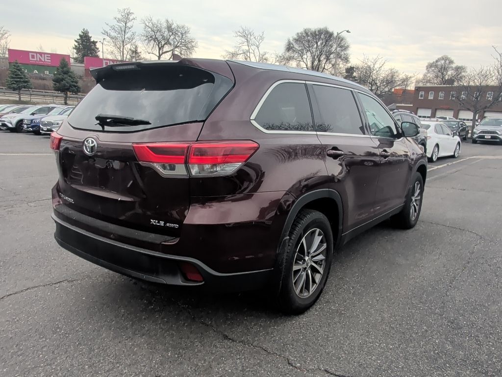 2019 Toyota Highlander XLE Worcester MA