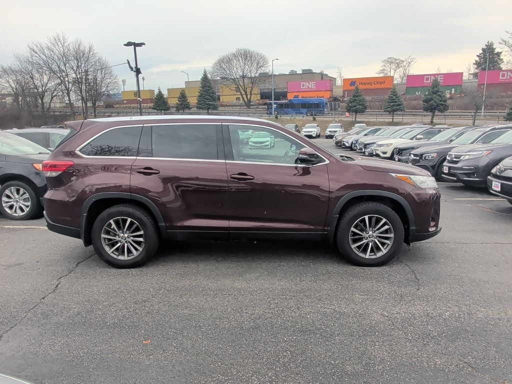 2019 Toyota Highlander XLE Worcester MA
