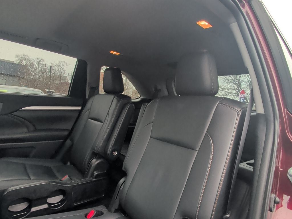 2019 Toyota Highlander XLE Worcester MA
