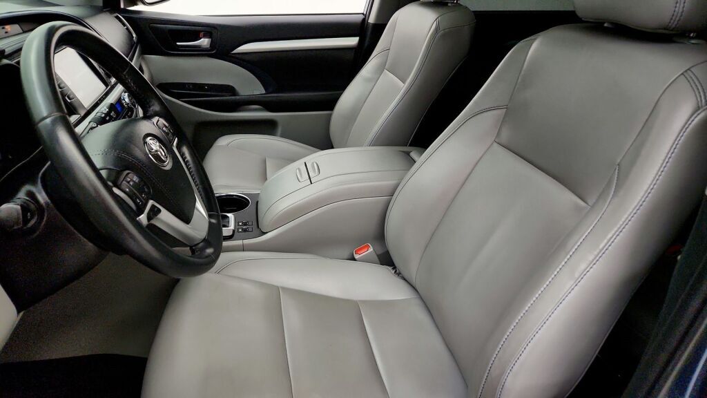 2019 Toyota Highlander XLE Laurel MD