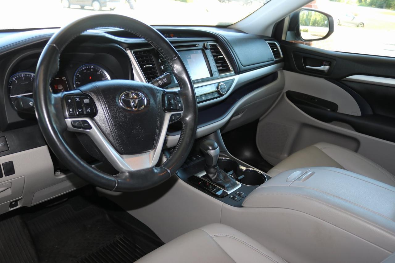 2019 Toyota Highlander XLE Fredericksburg VA