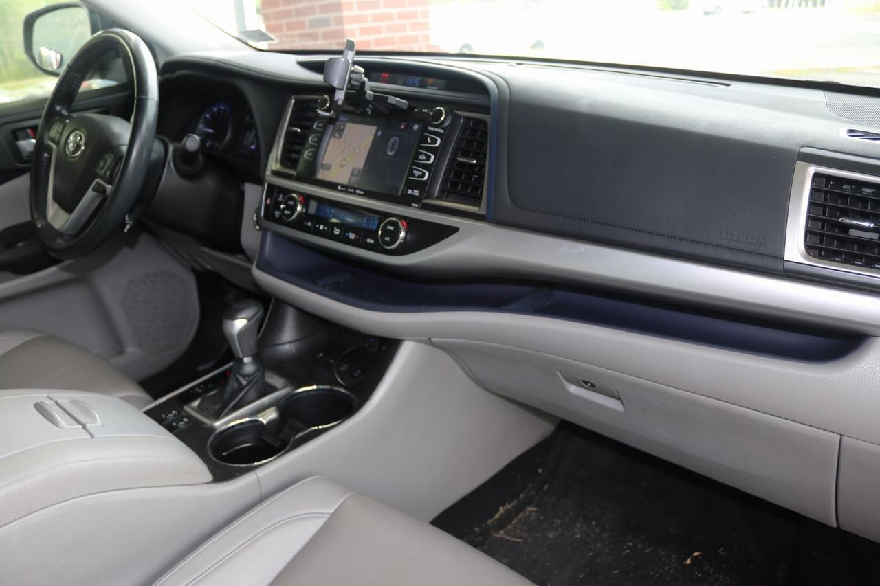 2019 Toyota Highlander XLE Fredericksburg VA