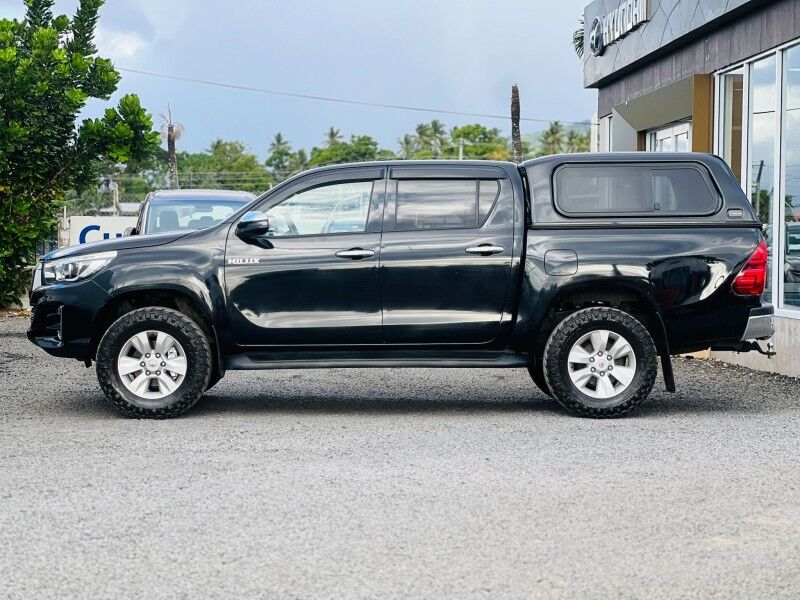 2019 Toyota Hilux SR5