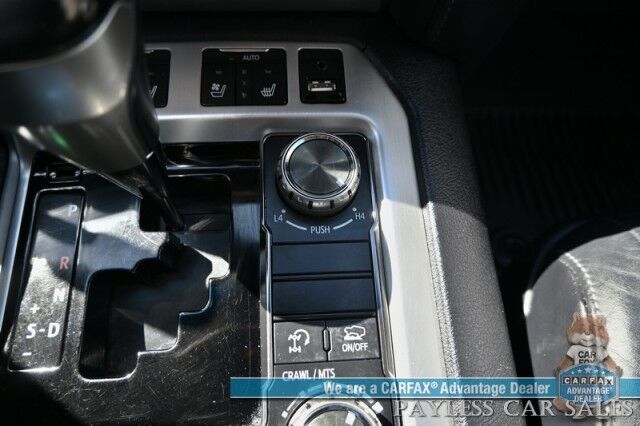 2019 Toyota Land Cruiser / 4X4 / Heated & Cooled Leather Seats / Heated Steering Wheel / NAV / Sunroof / Auto Start / JBL Speakers / Sunroof / Blind Spot Alert / Lane & Collision Alert / 3rd Row / Seats 8 / Bluetooth / Back Up Camera / Tow Pkg Anchorage AK
