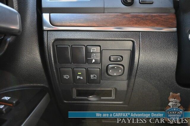 2019 Toyota Land Cruiser / 4X4 / Heated & Cooled Leather Seats / Heated Steering Wheel / NAV / Sunroof / Auto Start / JBL Speakers / Sunroof / Blind Spot Alert / Lane & Collision Alert / 3rd Row / Seats 8 / Bluetooth / Back Up Camera / Tow Pkg Anchorage AK