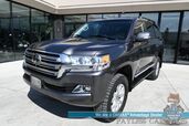 2019 Toyota Land Cruiser / 4X4 / Heated & Cooled Leather Seats / Heated Steering Wheel / NAV / Sunroof / Auto Start / JBL Speakers / Sunroof / Blind Spot Alert / Lane & Collision Alert / 3rd Row / Seats 8 / Bluetooth / Back Up Camera / Tow Pkg