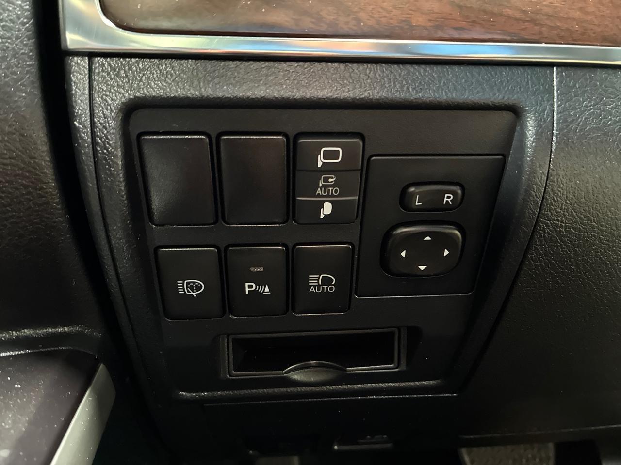 2019 Toyota Land Cruiser BFG All-Terrains, Apple CarPlay Houston TX