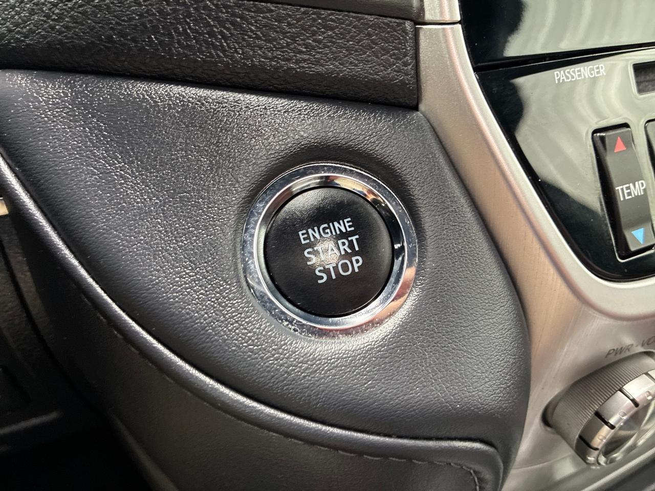 2019 Toyota Land Cruiser BFG All-Terrains, Apple CarPlay Houston TX