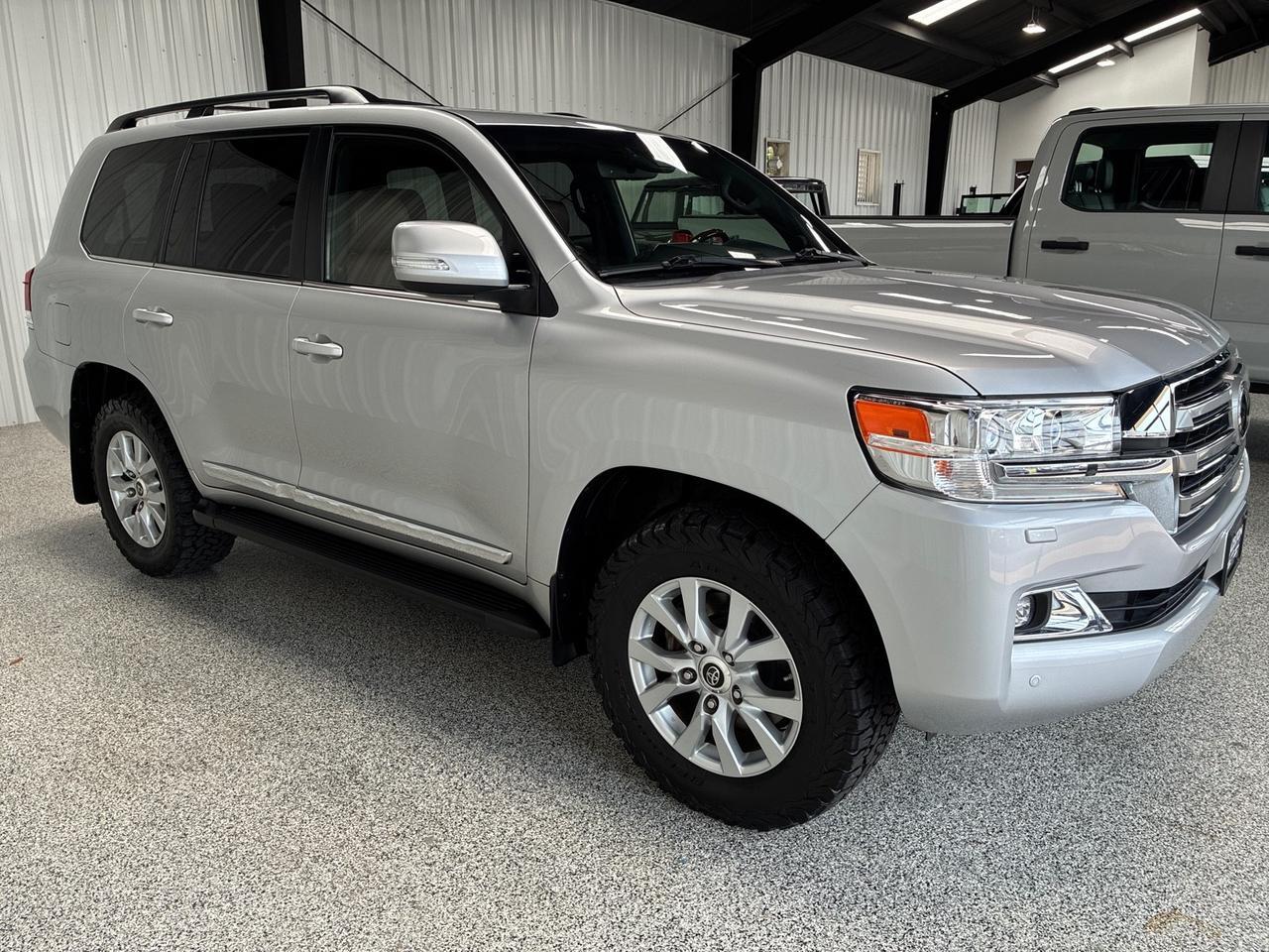 2019 Toyota Land Cruiser BFG All-Terrains, Apple CarPlay Houston TX