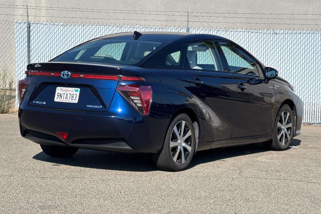 2019 Toyota Mirai Base